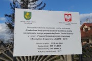 Tablica informacyjna dotycząca realizowanej inwestycji w Cekowie. 