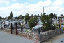 zdjęcie grobu Powstańców Styczniowych w Sompolnie