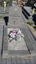 Zdjęcie (I) grobu poległego w II wojnie światowej Stefana Karczewskiego w Brzezinach