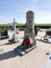 zdjęcie grobu Powstańca Wielkopolskiego Stanisława Trafasa w Krosinie