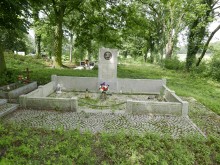 zdjęcie grobu Powstańców Wielkopolskich w Strzelcach Wielkich