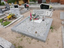 zdjęcie grobu Powstańców Wielkopolskich w Dłużynie
