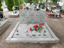 zdjęcie grobu Powstańców Wielkopolskich w Nieparcie