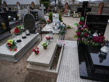 zdjęcie grobu Romana Jankowskiego - ofiary terroru niemieckiego. Wronki