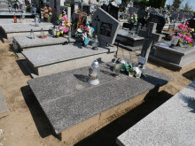 Grób Jana Kwiatkowskiego i NN żołnierz WP w Sompolnie