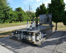 zdjęcie grobu żołnierzy AK Franciszka Maciaczyka i Józefata Sorka w Kobylej Górze