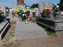 zdjęcie grobu Szymona Kiałki w Rawiczu