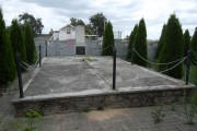 zdjęcie grobu Powstańców Styczniowych w Sławoszewie