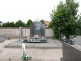 zdjęcie grobu Powstańców Wielkopolskich w Poniecu