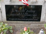 Grób Księdza Wacława Janke na cmentarzu parafialnym w Dębnicy