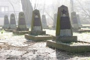 groby  na Cmentarzu Oficerów Radzieckich w Wolsztynie