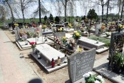 zdjęcie grobu powstańca wielkopolskiego Leona Sznury w Tulcach 