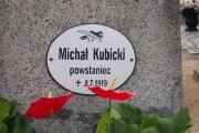 zdjęcie grobu powstańca wielkopolskiego Michała Kubickiego w Sierakowie