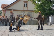 Uczestnicy uroczystości pułkowej. 