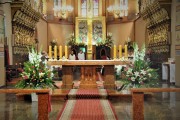 Widok na ołtarz włocławskiej katedry