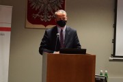 Głos zabiera wojewoda wielkopolski