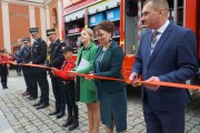 Widewojewoda przecina wtsęgę.