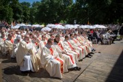 Kapłani podczas uroczystości.