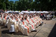 Kapłani podczas uroczystości.