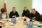 Wideokonferencja z udziałem wicewojewody i wielkopolskiego komendanta PSP z przedstawicielami samorządów.