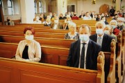 Wicewojewoda wraz z posłem w ławce kościelnej