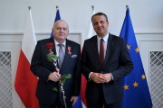 Pamiątkjowe zdjęcie z Wojewodą
