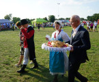 Uroczystości dożynkowe w Walkowicach i Rostarzewie z udziałem wojewody wielkopolskiego 