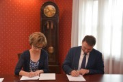 Podpisanie umowy na realizację zadań w ramach programu. 