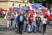Przemarsz młodzieży Ochotniczych Hufców Pracy.