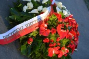 Wieniec od prezydenta pod pomnikiem Wilsona w Poznaniu.