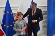 Wspólne zdjęcie z wojewodą wielkopolskim Michałem Zielińskim