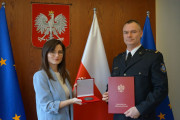 Przekazanie medlau im. Witolda Celichowskiego  druhowi Krzysztofowi Talarczykowi