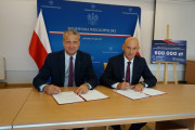 podpisanie umowy z szpitalem w Trzciance
