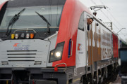 W Gnieźnie z okazji 1000-lecia koronacji Bolesława Chrobrego zaprezentowano nową lokomotywę Intercity.