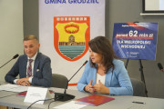Podpisanie umów RFRD w  Grodźcu 