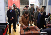 wmurowanie kamienia węgielnego pod budowę muzeum 
