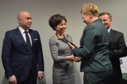 Wicewojewoda gratuluje prezydent Ostrowa.