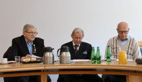 Członkowie komisji ds. rozpatrzenia wniosków o przyznanie pomocy finansowej uczestnikom Powstania Poznański Czerwiec’56