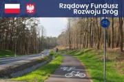 Widok na drogę. U góry napis Rządowy Fundusz Rozwoju Dróg