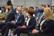 Minister Maląg wraz z gośćmi na auli