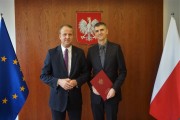 Wojewoda z konsultantem wojewódzkim 