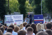 Wojewódzka inauguracja roku szkolnego - przemawia wojewoda wielkopolski