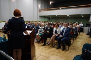 Siedzący na sali uczestnicy konferencji