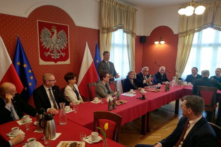 Spotkanie minister Anny Zalewskiej z przedstawicielami środowisk akademickich.