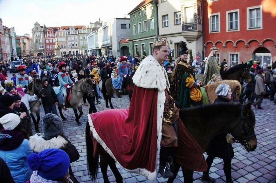 Trzej Królowie w Orszaku na koniach.