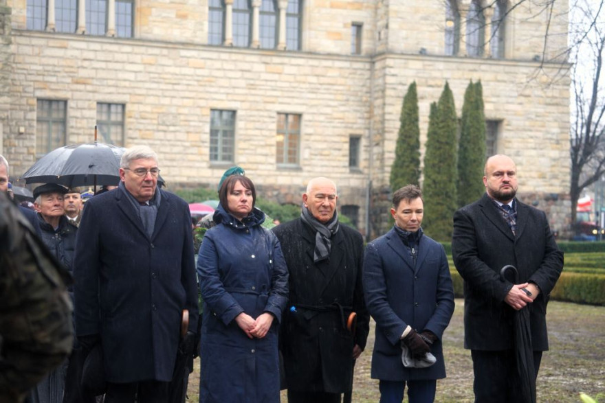 Wicewojewoda Karolina Fabiś-Szulc oddaję część i pamięć poległym na Sybirze