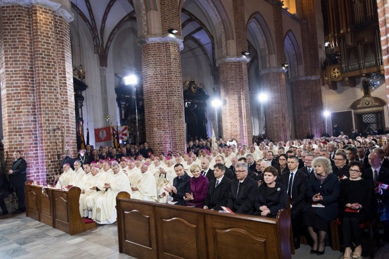 Msza święta w katedrze gnieźnieńskiej.