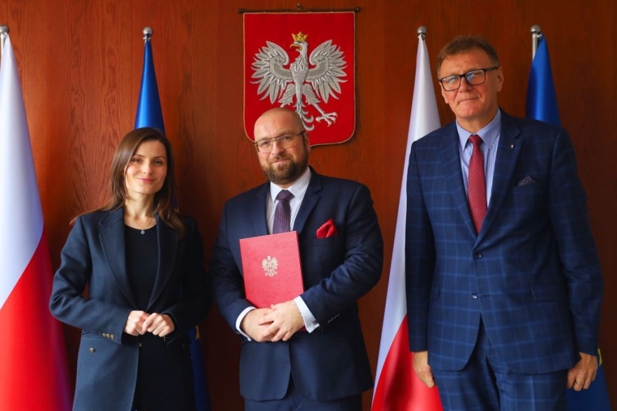 Nowy dyrektor i zastępczyni dyrektora Wydziału Bezpieczeństwa i Zarządzania Kryzysowego WUW Poznań