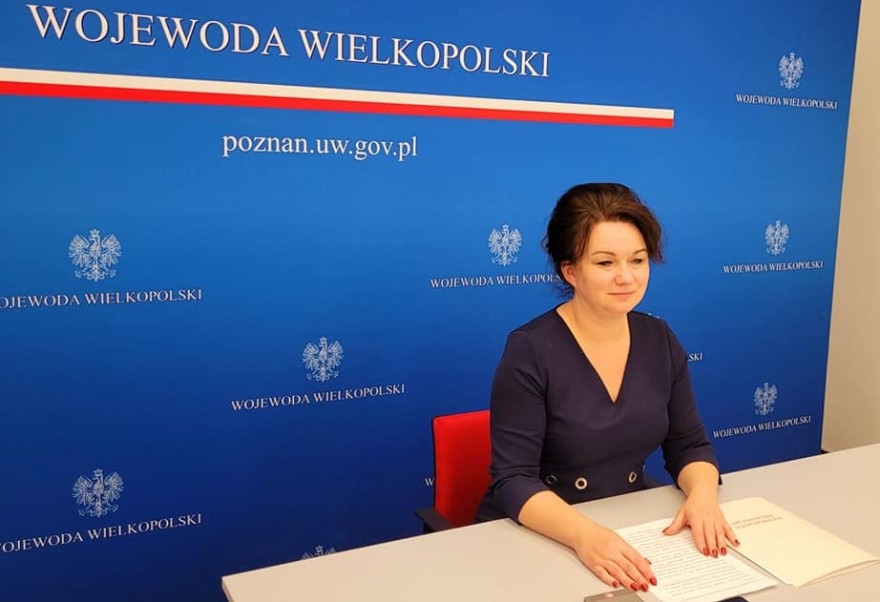 Wojewoda Aneta Niestrawska podczas konsultacji